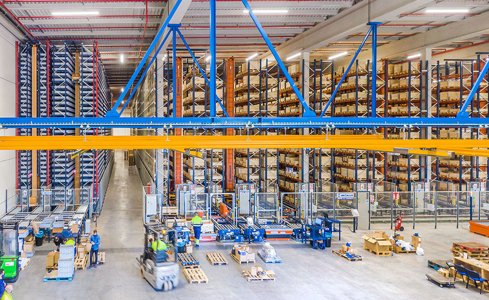 Industrias Yuk: centralizzazione logistica, cinque magazzini in uno con migliaia di referenze