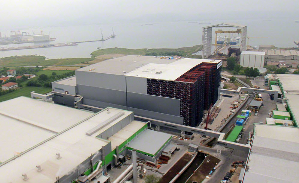 Mecalux costruisce uno dei magazzini automatici autoportanti più grandi d'Europa